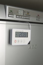 Digitaalinen j&auml;&auml;kaappi- ja pakastinl&auml;mp&ouml;mittari | -40..+70&deg;C | muisti | IP65