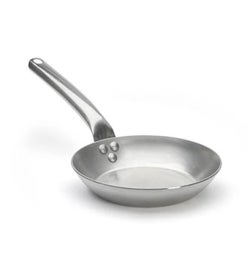 de Buyer Carbone Plus hiiliter&auml;spannu | ter&auml;skahva | korkeus 3 cm | &Oslash; 20 cm