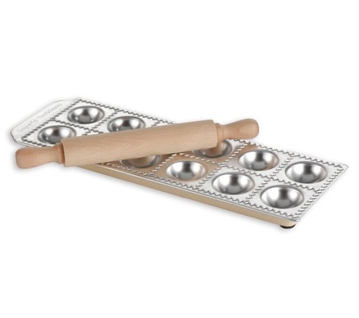 Imperia raviolilevy | pinnoitettu alumiini | 12-reik&auml;&auml; | 32x11,5 cm | py&ouml;re&auml;